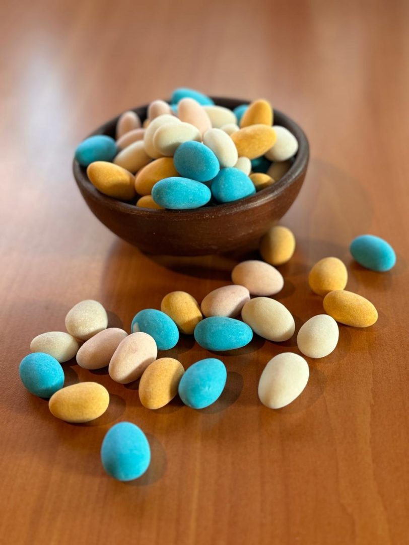 Almendra color